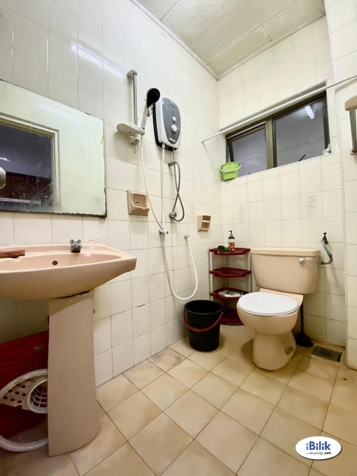 comfortable FREE ONE MONTH ROOM RENTAL - BANDAR BUKIT PUCHONG! - Image 3