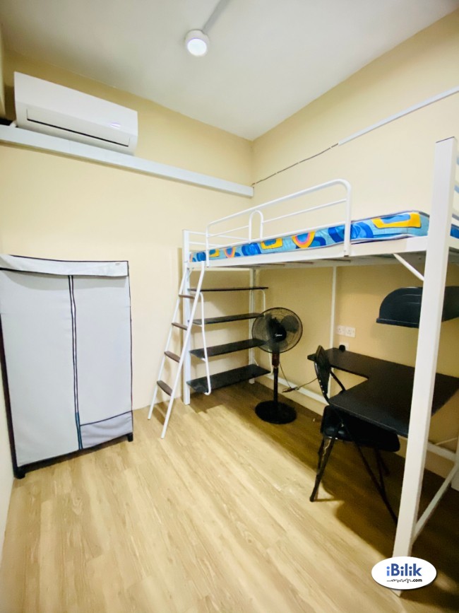 For Rent 1 Month Deposit ~ Walking Distance LRT Kelana Jaya Room in SS4 For Rent! - Image 1