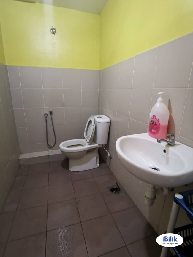 intimate 1 Month Deposit !! Low Rental. Middle Room at SS15- Subang Jaya - Image 3