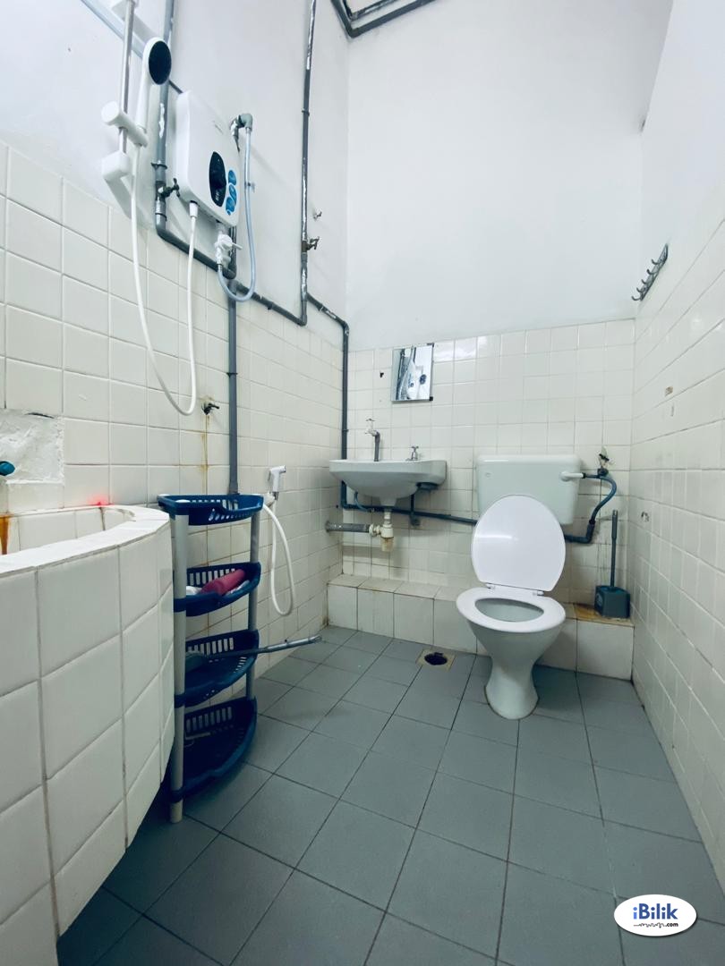 📍 Middle Room at SS2 nearby CHOW YANG - ( Jalan SS2/10 ) - Image 4