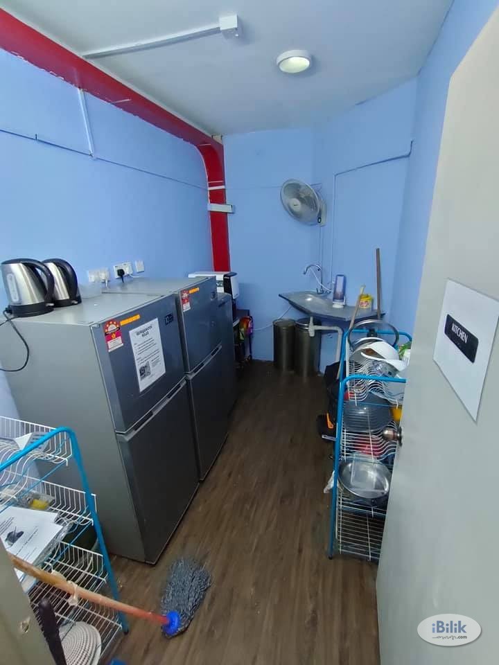 Free Deposit! 💥 Can be Walking Distance LRT Kelana Jaya 🚡 Room Available in Taman Mayang - Image 3