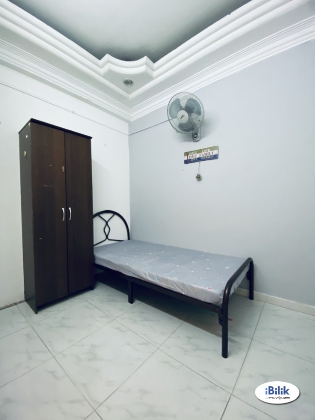Zero Deposit . Single Room at Seri Utama- Kota Damansara - Image 1