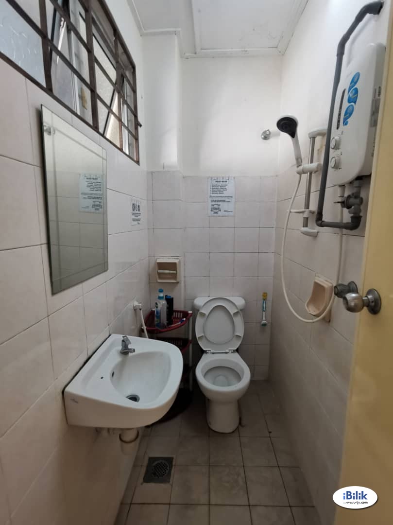 Single Room at Seri Utama, Kota Damansara - Image 3