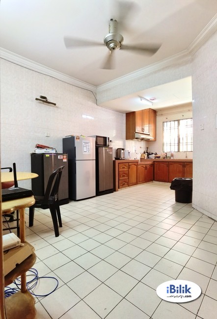 single room for rent- jalan bu 10/1- bu10- bandar utama - Image 2