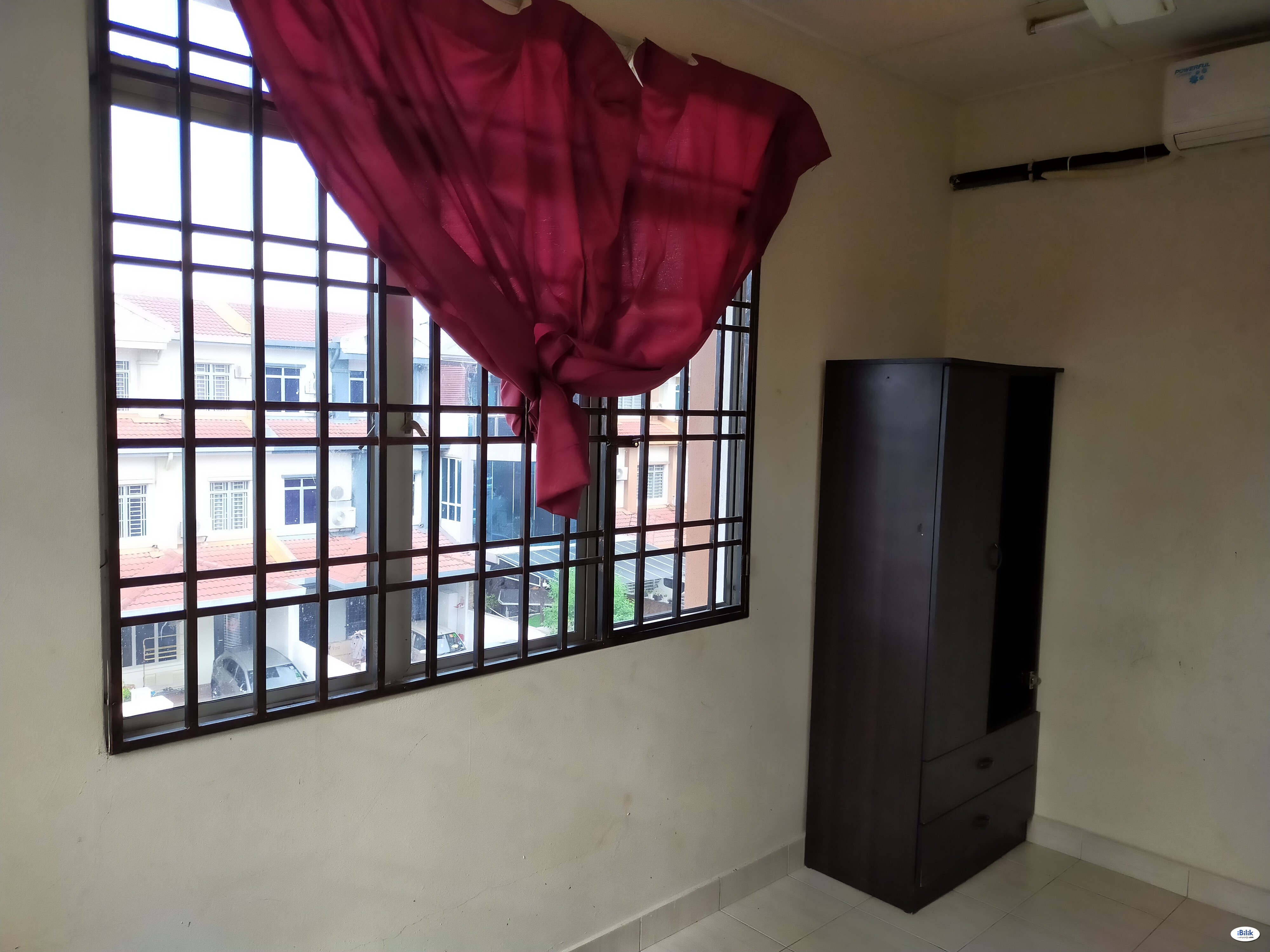 Medium Room with AirCond 🔰 FREE Water & Electricity Bill (Landed House, Lake Vista) - Image 1
