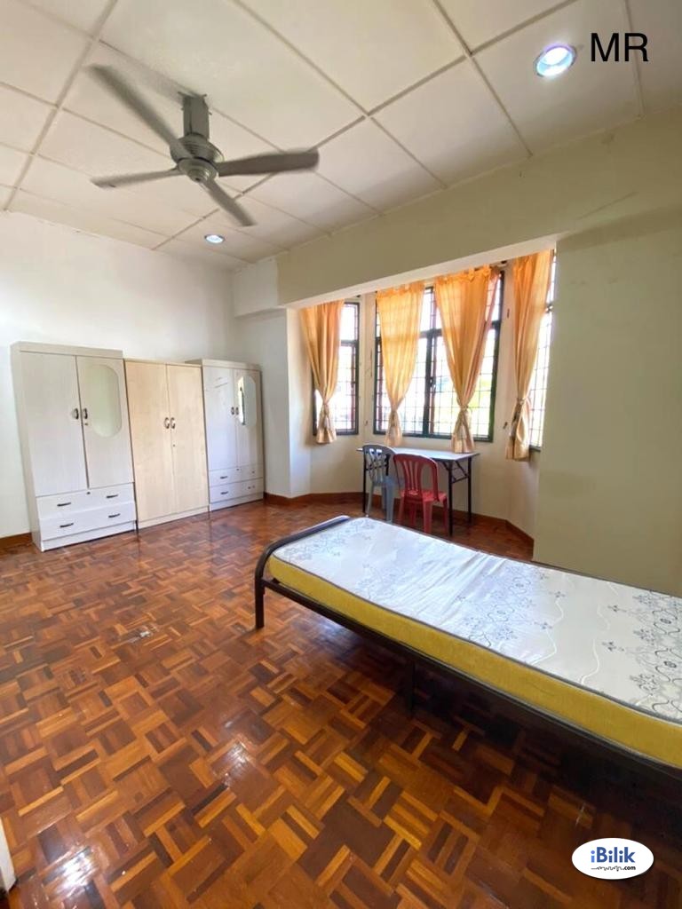 Master Room at Tropicana Indah, Tropicana - Image 1