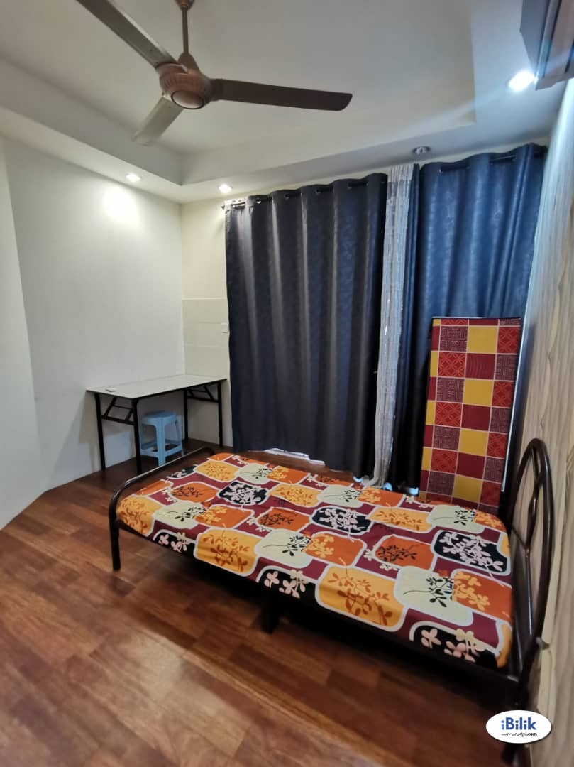 ZERO DEPOSIT 🌈 Middle Room at Seri Utama, Kota Damansara - Image 1