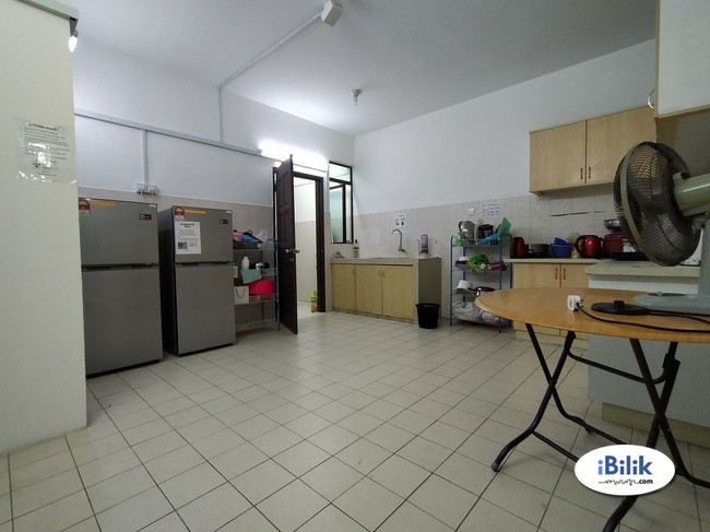 comfortable single room for rent- jalan bu 7/8- bu 7- bandar utama - Image 2