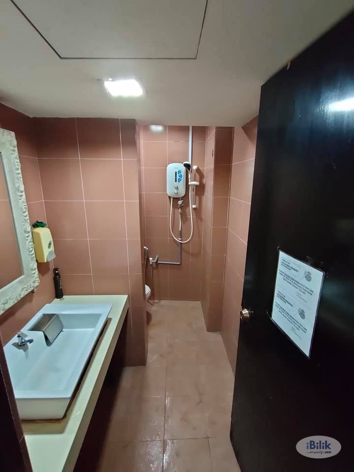Immediately Move In.. Can be Walking Distance to LRT Kelana Jaya 🚡 Room Available in Taman Mayang - Image 3