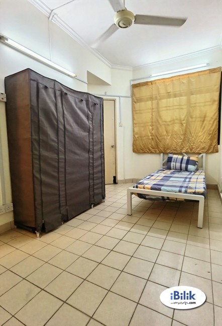 For Rent Single Room Zero Deposit Weekly Cleaning @ BU7 - Image 1
