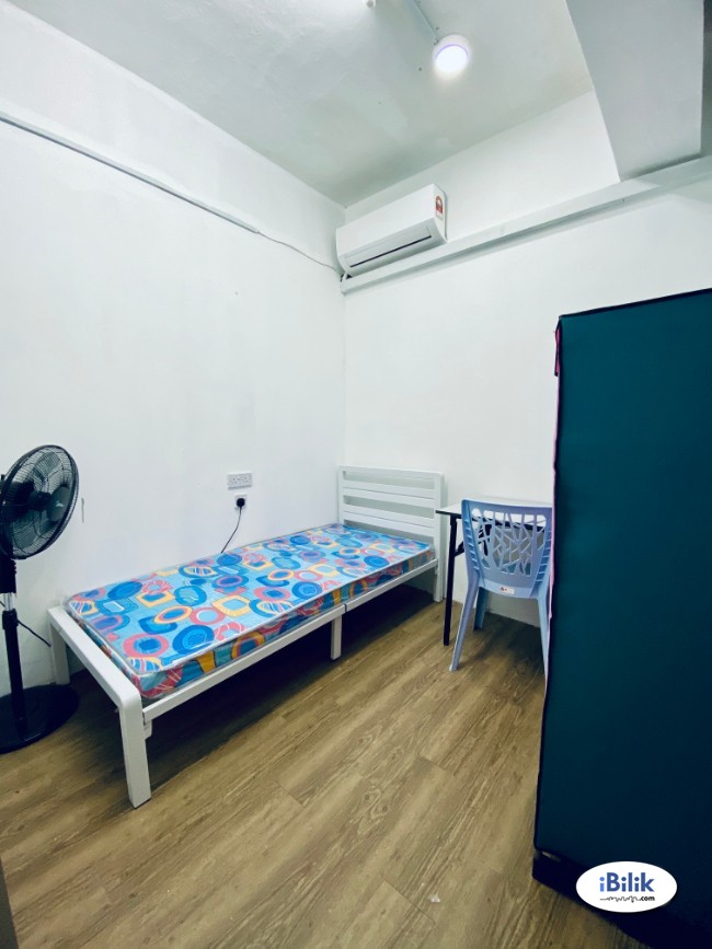 Comfort 1 MONTH DEPOSIT !! Walking distance LRT Kelana Jaya - Image 1