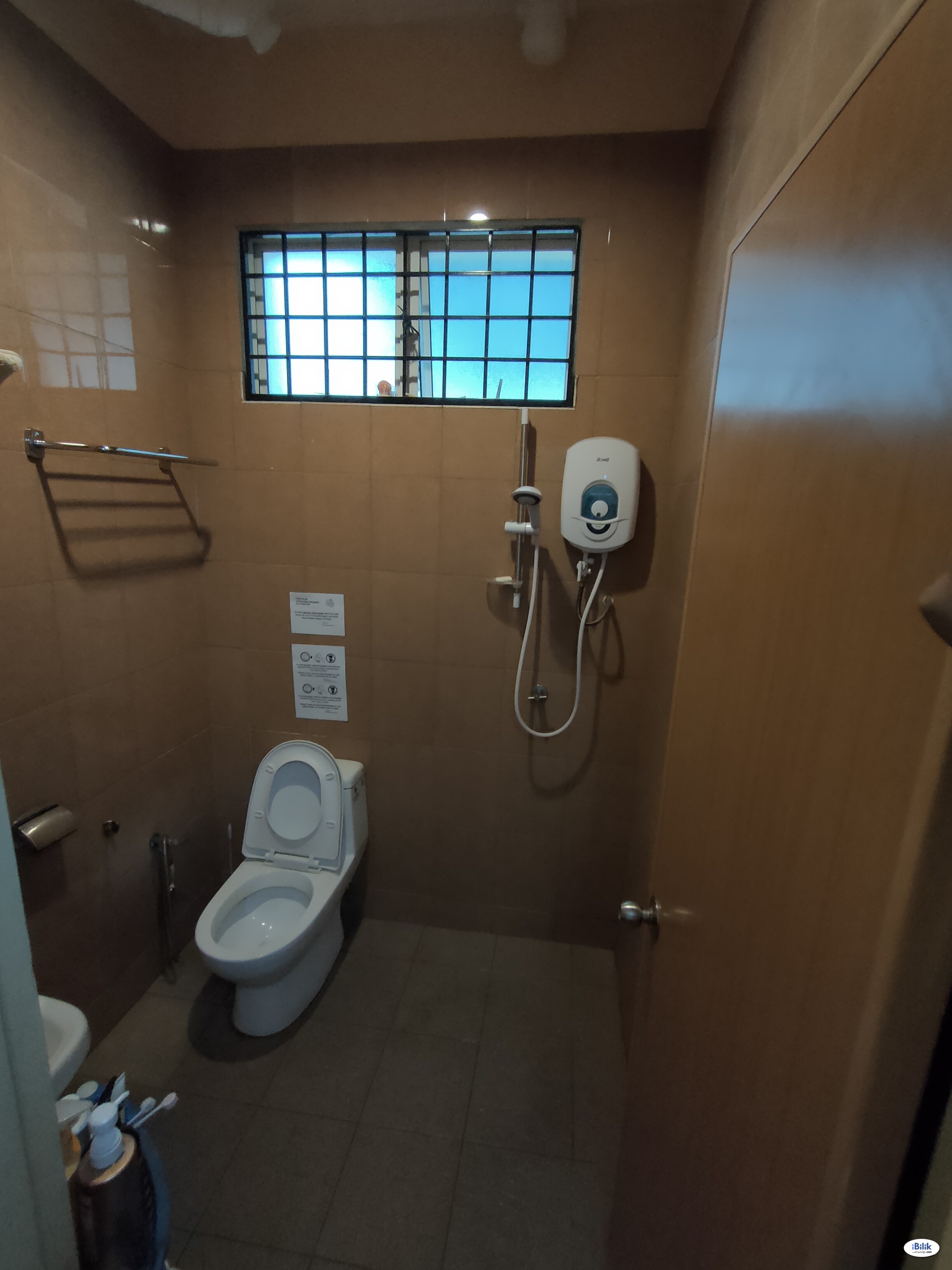 Middle Room at Taman Desa Aman, Cheras - Image 3