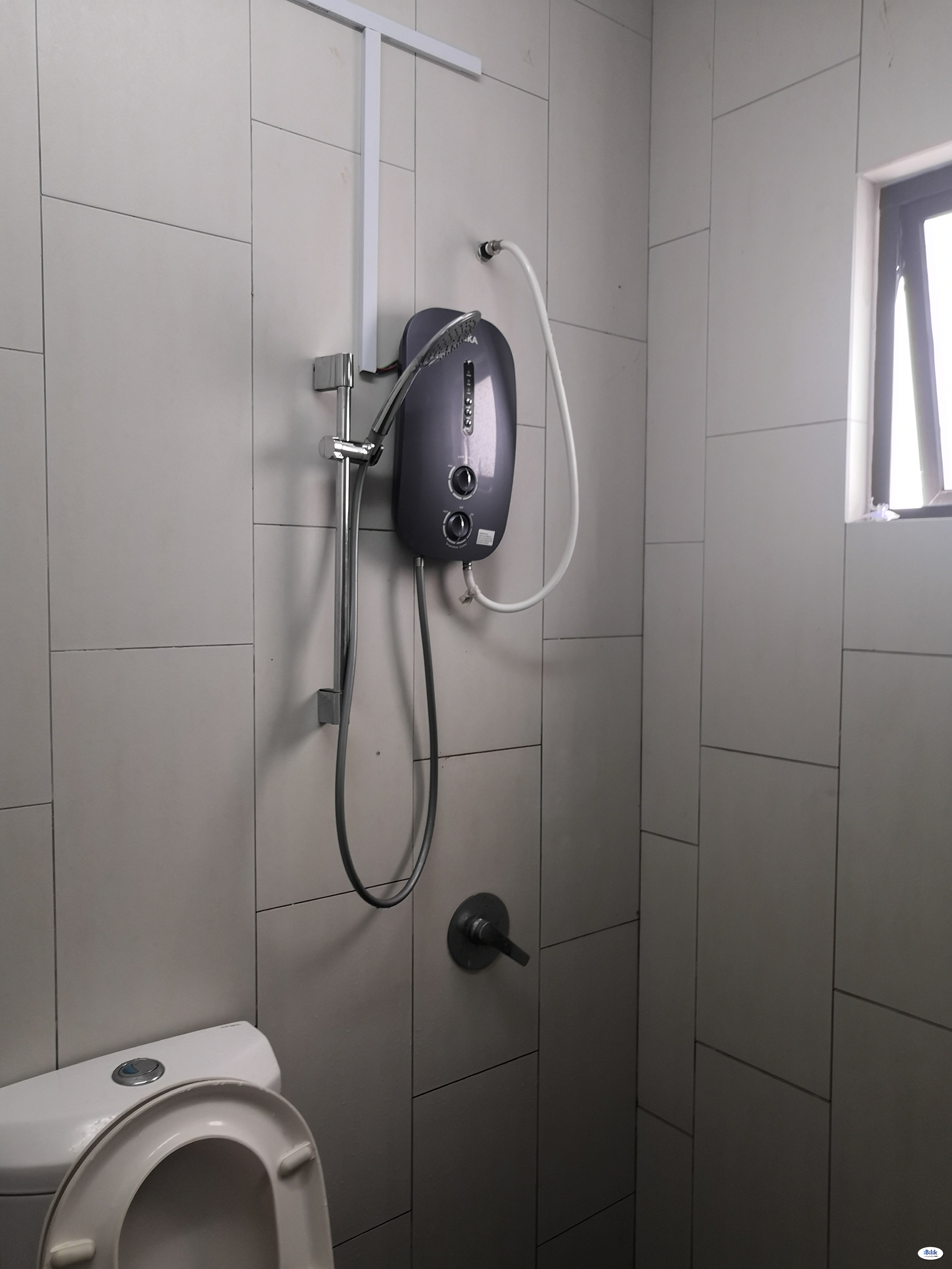 Middle Room at Setia Alam, Shah Alam - Image 2