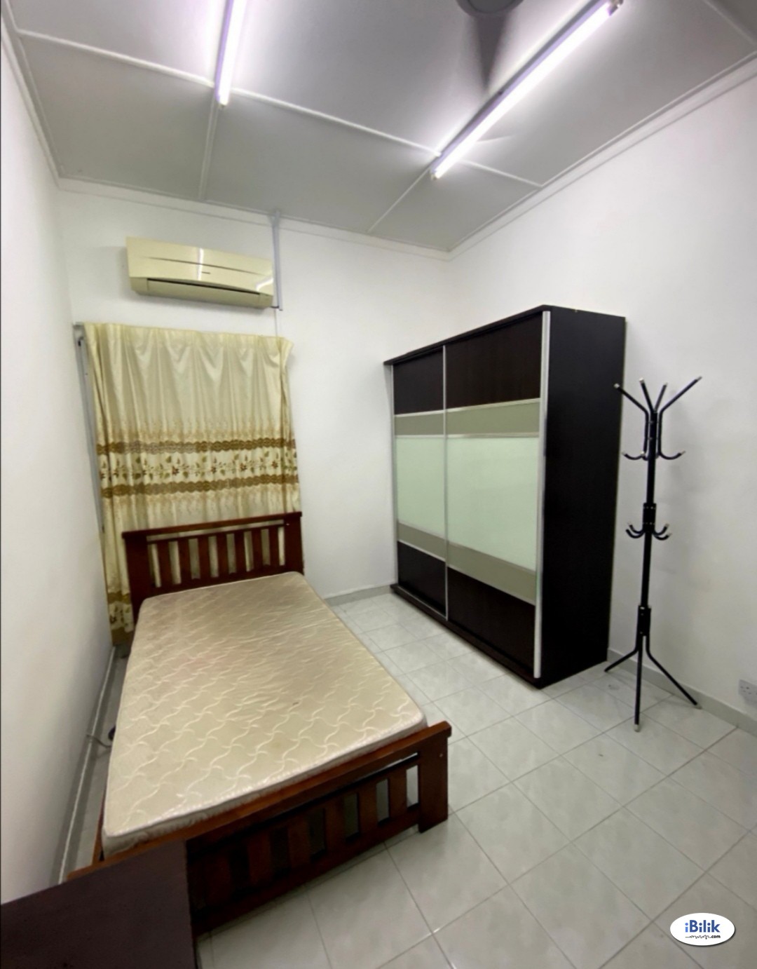 Middle room for rent near USJ Taipan - Image 1