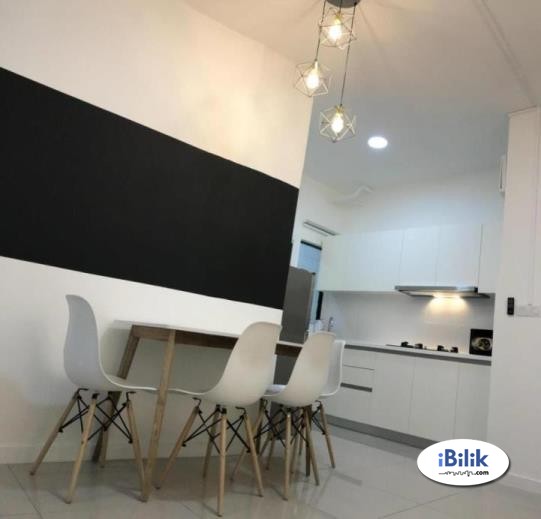 Fully furnished room Walking distance to Taman Paramount LRT! - Image 2