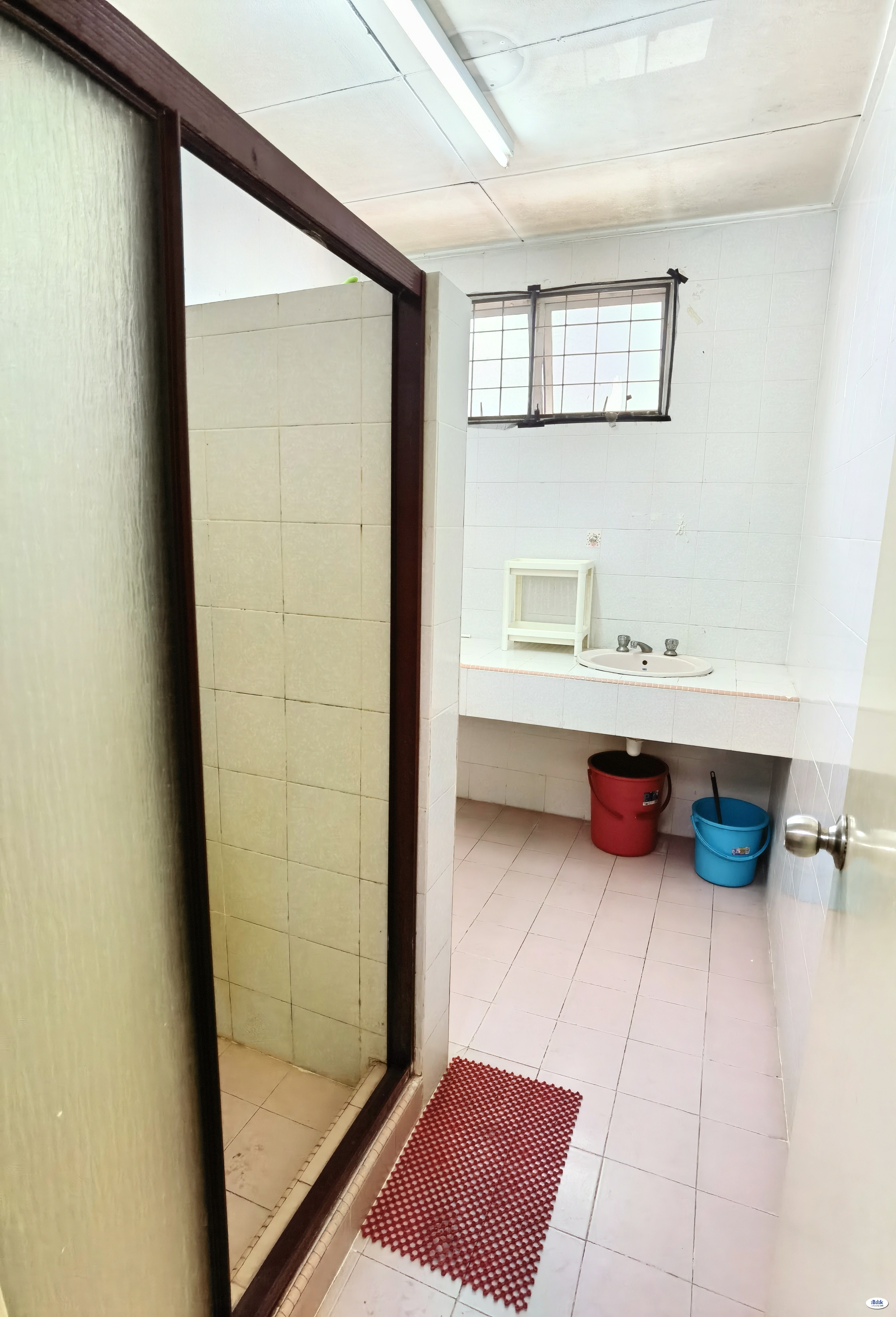 Master Room at BU10, Bandar Utama - Image 4