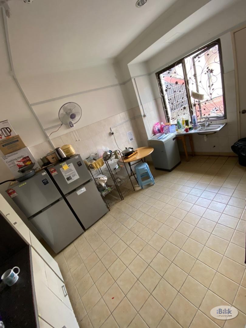 Middle Room Available For Rent in Section 14 PJ Near to Brickfields College (BAC) - Image 3