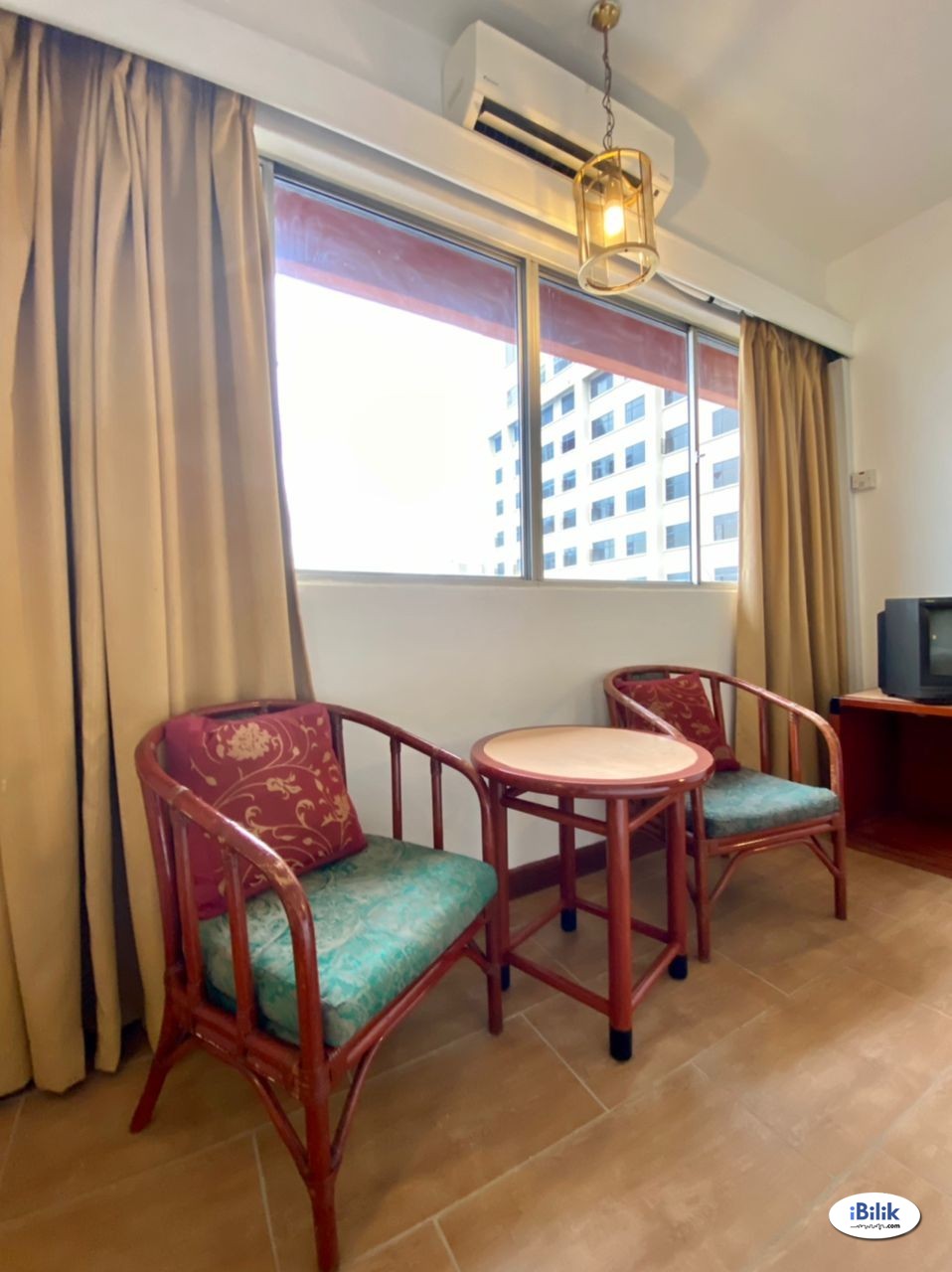 🌈 Super Spacious Master Room at Chow Kit - ( Quill City Mall , Menara TA One , Menara Prestige ) - Image 2