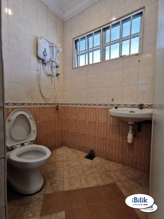 Best Offer Zero Deposit @ Medium Room at Bangsar, Kuala Lumpur - Image 3