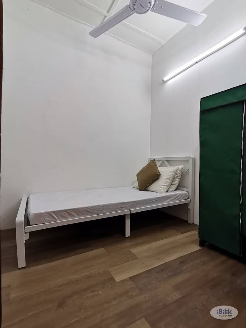 Cheap Price + 0% Deposit! Room For Rent in Section 14 Petaling Jaya - Image 1