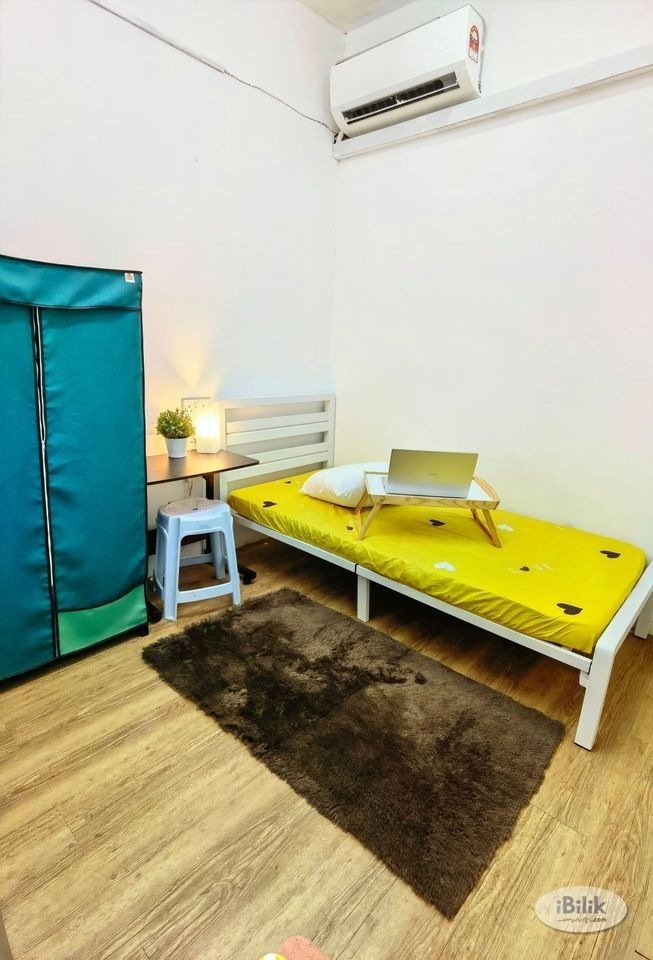 convenience 1 Month Deposit ~ Walking Distance LRT Kelana Jaya Room in SS4 For Rent - Image 3