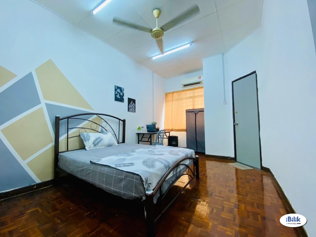 🛏ZERO DEPOSIT Middle Room at Damansara Utama 🚶Walking distance to Starling Mall, Damansara Uptown 🚗Easy Access to One Ut - Image 1