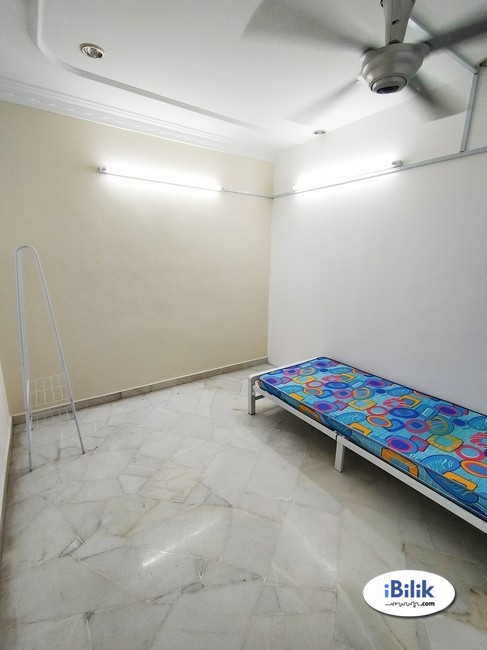 For Rent Single Room Zero Deposit Weekly Cleaning @ BU2 - Image 1