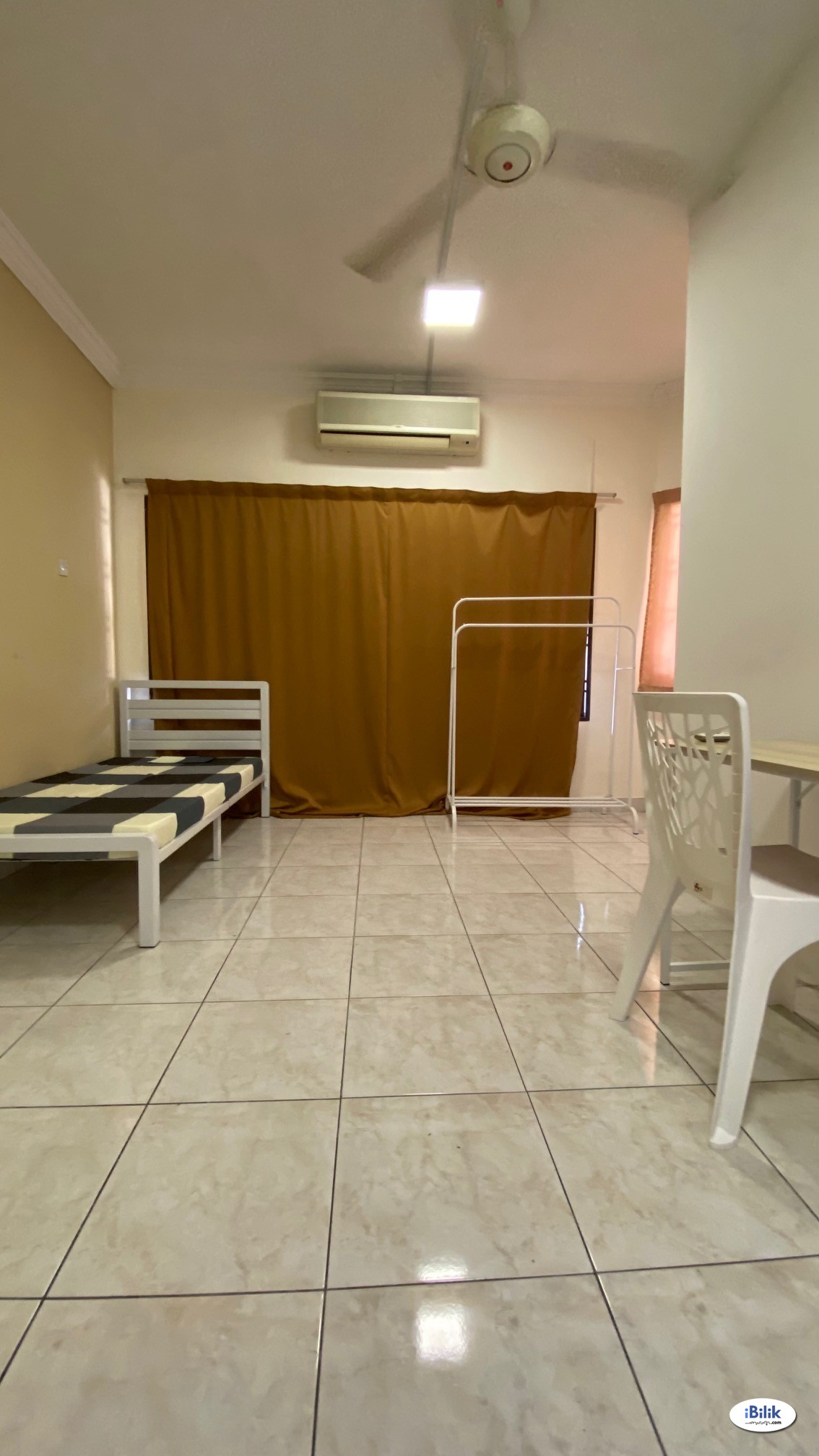 🔥ZERO DEPOSIT Middle Room at BU10 🔥Actual Room Photo 🚶Easy Access to First Avenue, One Utama, MRT, Centrepoint, First Ci - Image 1