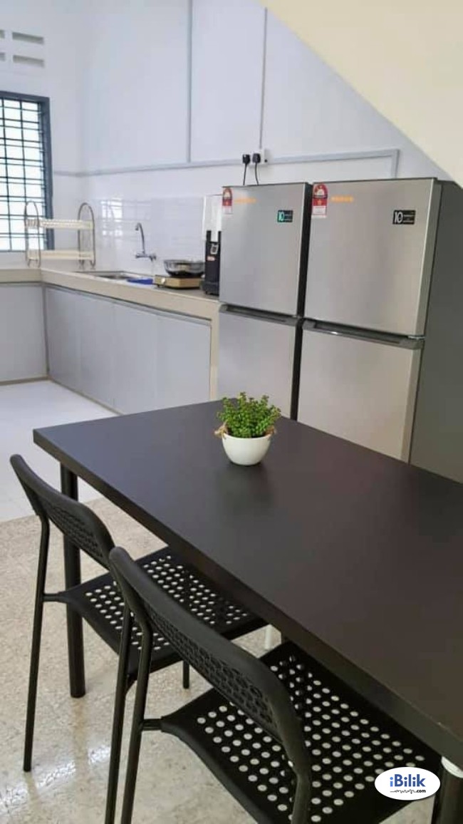 comfortable No Deposit ⛳ Room for rent Ara Damansara - Image 2