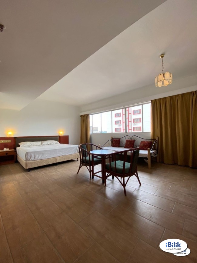 comfy Super Duper BIG Master Room at Chow Kit - ( Menara KL - Petronas Twins Tower ) - Image 1