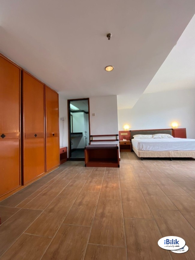 comfy Super Duper BIG Master Room at Chow Kit - ( Menara KL - Petronas Twins Tower ) - Image 2