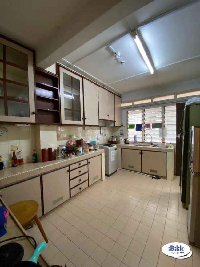Cozy Zero Deposit ~ Medium Room at Bangsar- Kuala Lumpur - Image 2