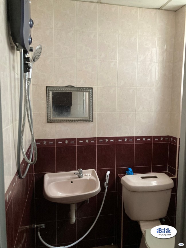 Cozy Zero Deposit ~ Medium Room at Bangsar- Kuala Lumpur - Image 3