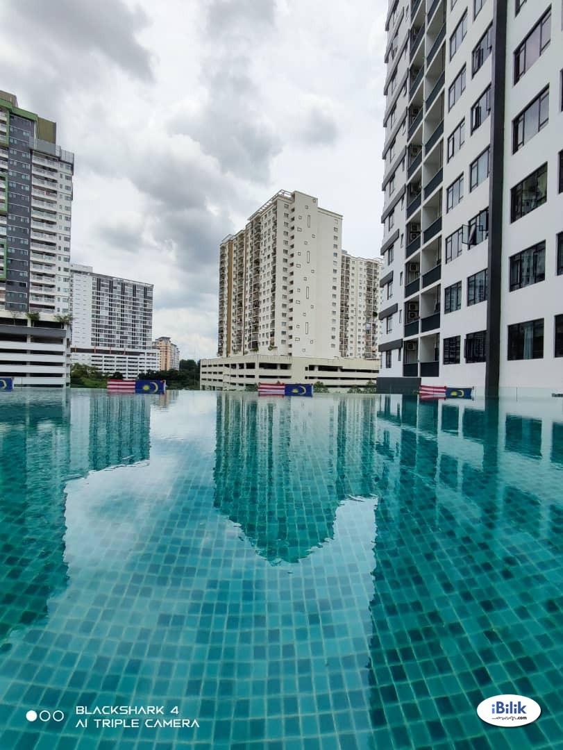 Middle Room at Shah Alam, Selangor - Image 2
