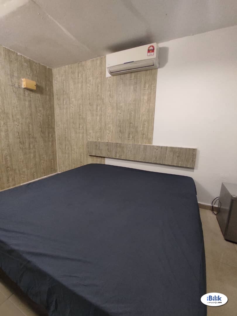 Middle Room at Kota Damansara, Petaling Jaya - Image 2