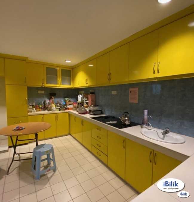 🔥Middle Room at BU11, Bandar Utama. 🚗Direct Access to NKVE, 5 minutes to Centrepoint. 7 minutes to One Utama, First Aven - Image 2