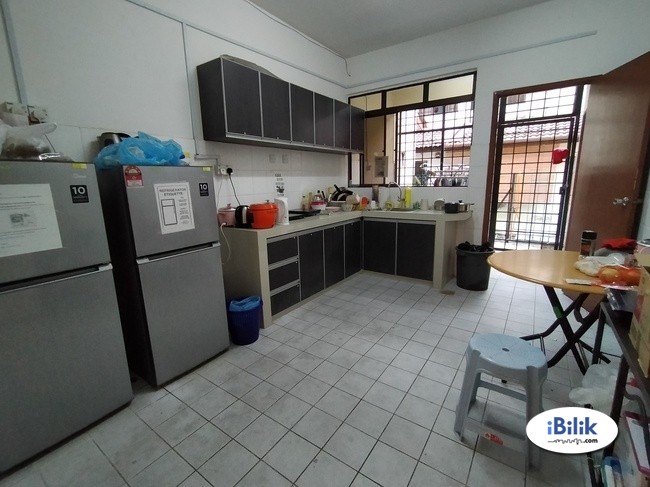 Master Room Zero Deposit Weekly Cleaning @ BU10 - Image 2