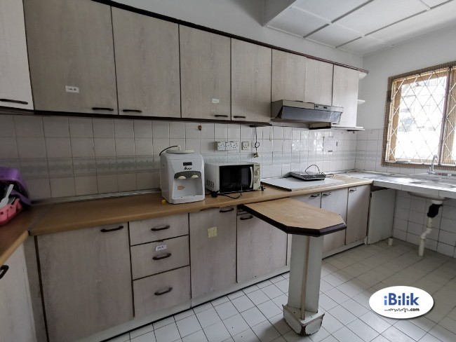 cushy Zero Deposit !! Small Room Walking distance LRT SS18 - Image 2