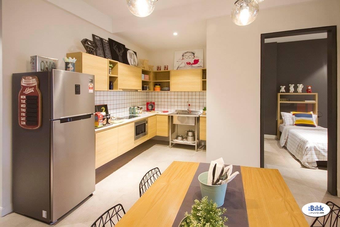 Middle Room at Bandar Sunway, Petaling Jaya - Image 3