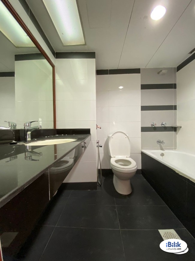 Super Duper BIG Master Room at Chow Kit - ( Menara KL , Petronas Twins Tower ) - Image 3