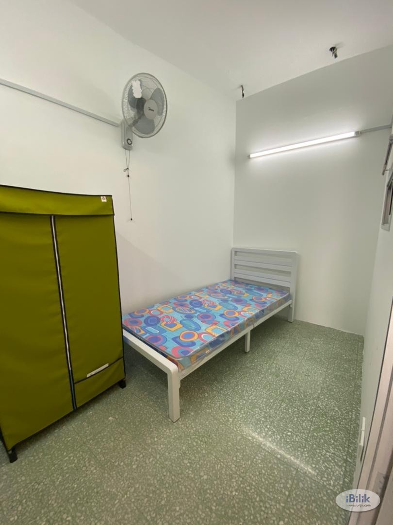 Single Room at Section 14, Petaling Jaya near BAC college/Asia Jaya Lrt - Image 1