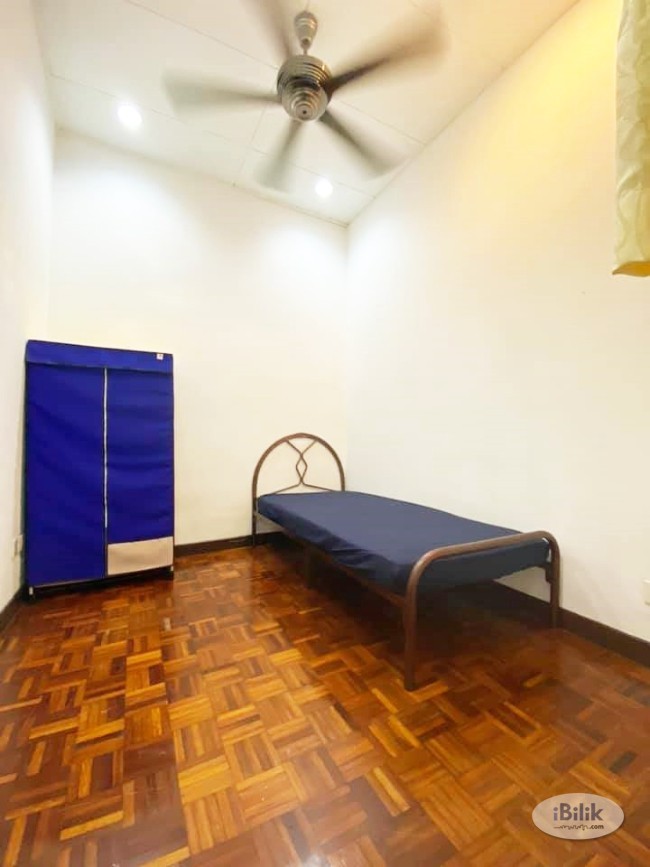 comfortable  NO Deposit ! Small Room at SS7, Kelana Jaya, Petaling Jaya Near Paradigm Mall / UNITAR College - Image 1