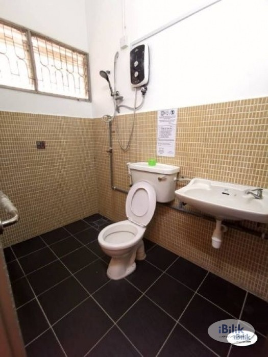 Zero Deposit Rental. Middle Room Bandar Puteri Puchong - Image 3