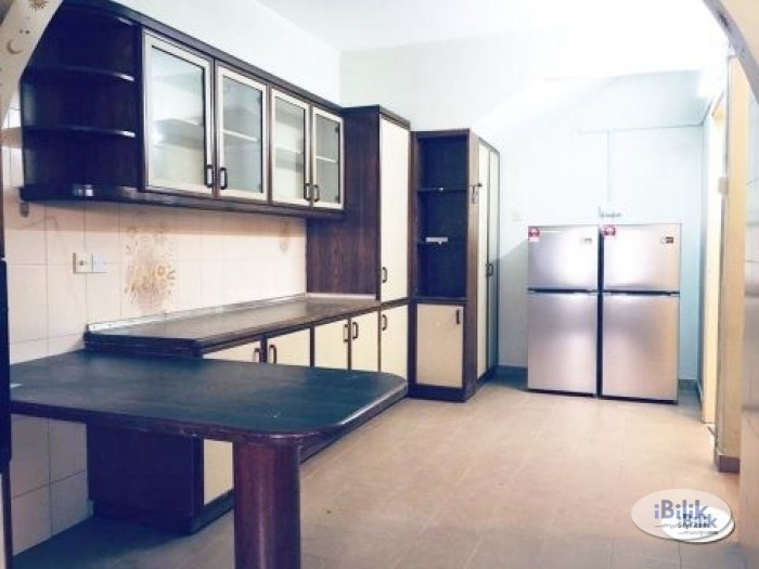 1 Month Deposit ! Middle Room at BU10- Bandar Utama- Petaling Jaya with Wi-FI - Image 2