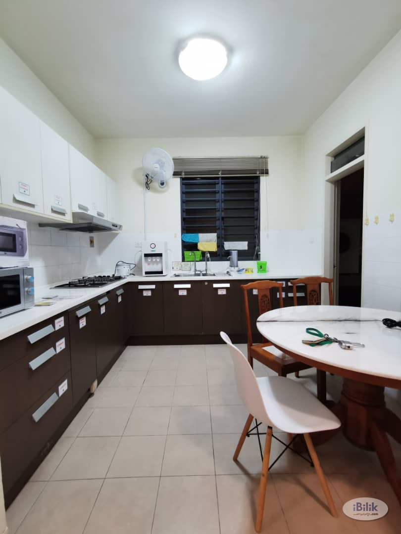 Middle Room at Casa Kiara II, Mont Kiara, Full Hieight Wardrobe, Jaya Grocer, Gardens School, Gateway walking distances  - Image 2