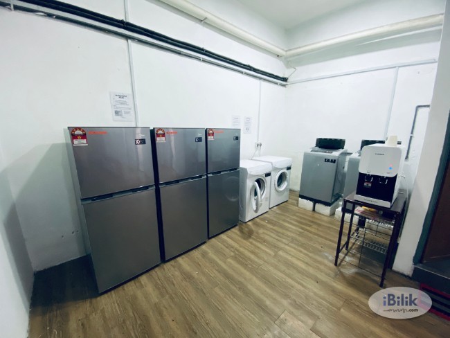 RENT 1 Month Deposit ~ Walking Distance LRT Kelana Jaya Room in SS4 For Rent - Image 2