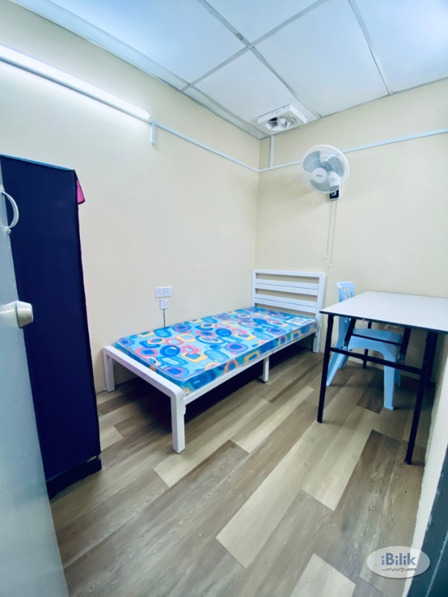 Immediately Move In!! Can be Walking distance LRT Kelana Jaya - Image 1