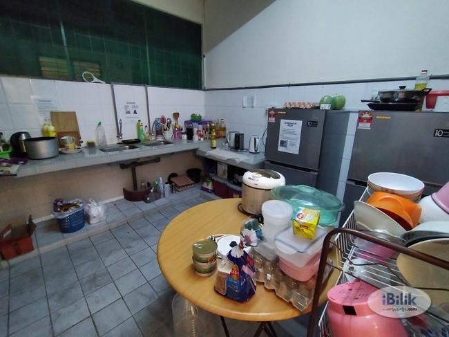 For Rent Single Room Zero Deposit Weekly Cleaning @ BU7 - Image 2