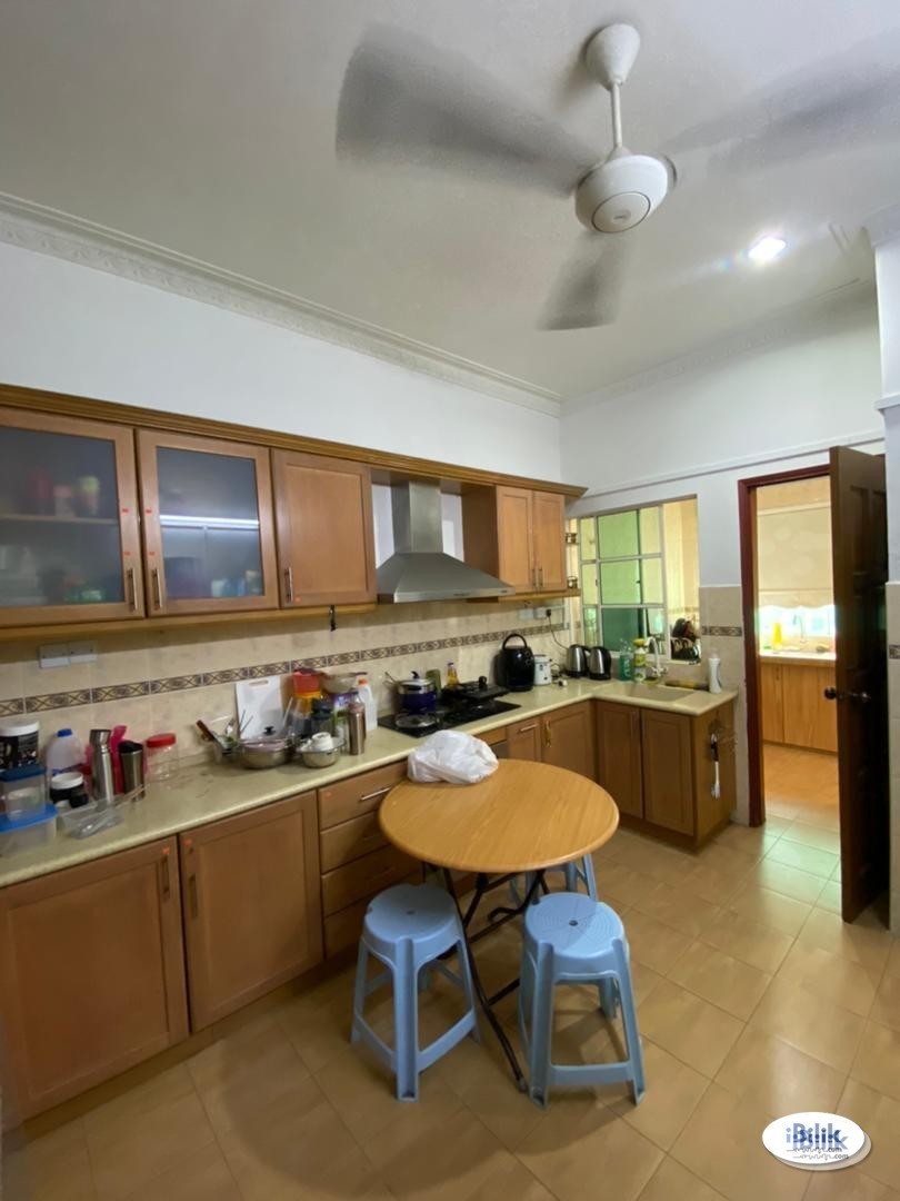 🙆‍♀️Middle Room at Damansara Intan, Petaling Jaya🙆‍♀️ - Image 3