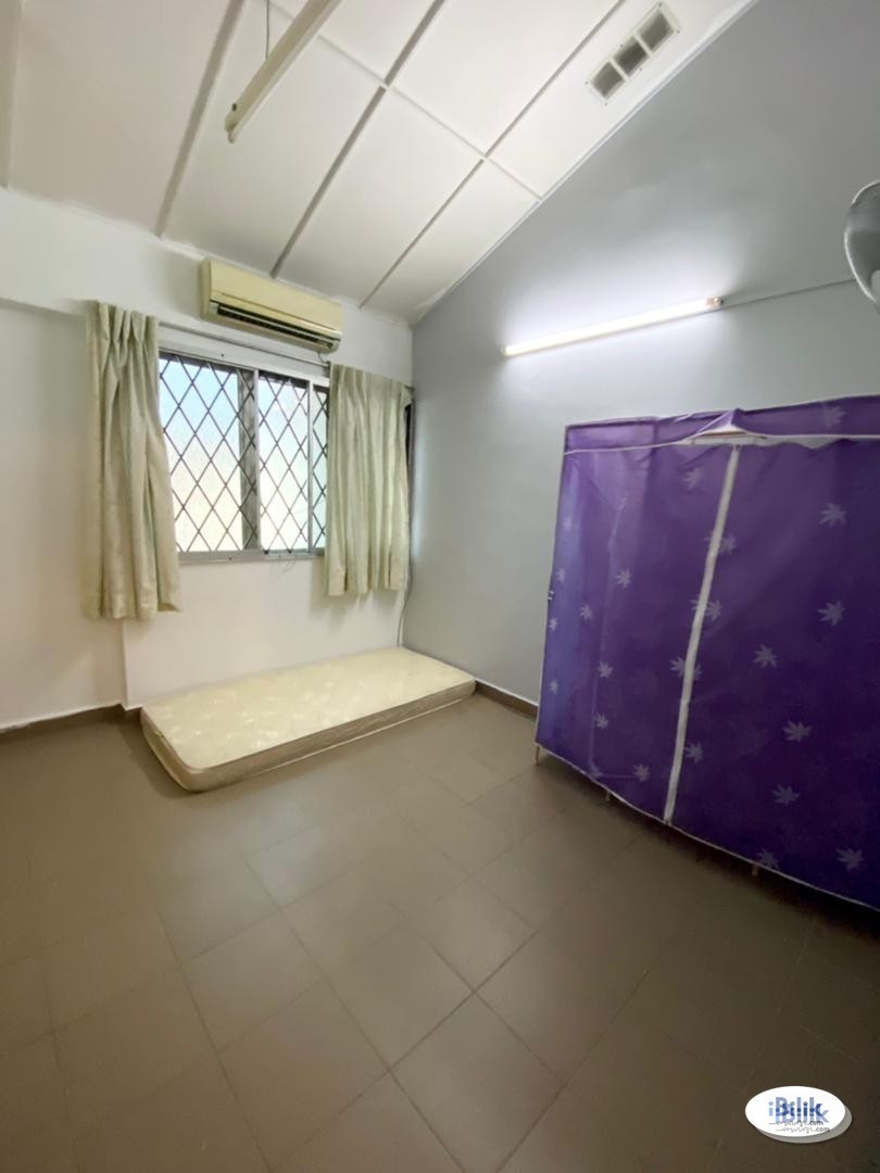 📢Middle Room at SS2, Petaling Jaya🚀 - Image 1